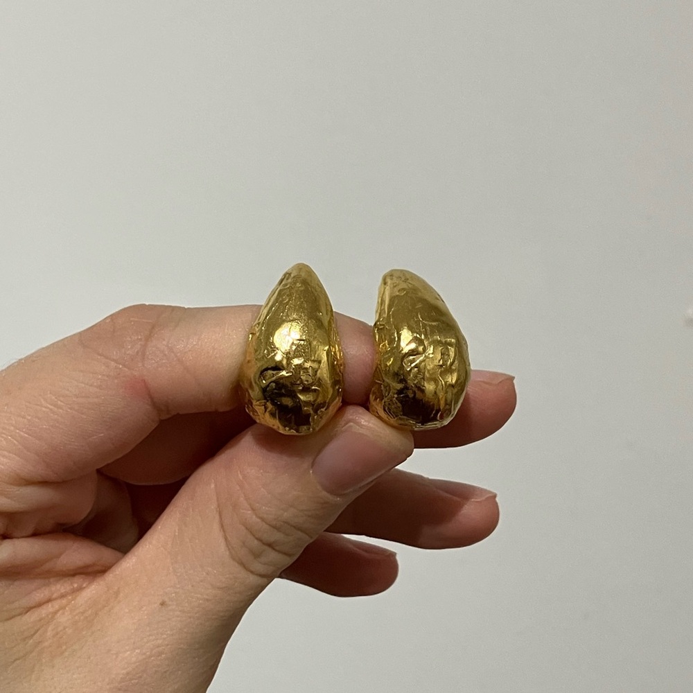 ASSUWA Gold Gaia Hoop Earrings
